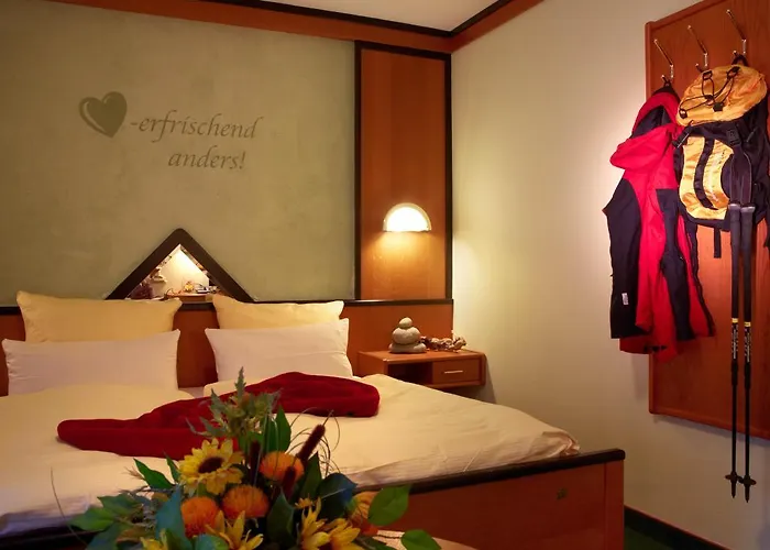 Wanderhotel Gruener Baum Szálloda 3*