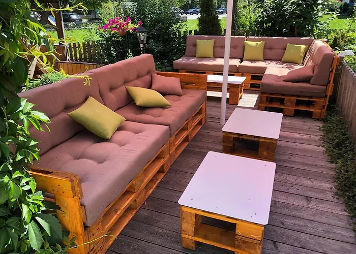 Wanderhotel Gruener Baum Hotel 3*