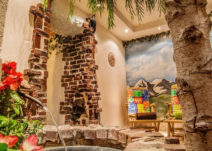 Wanderhotel Gruener Baum Hotel Bach (Tyrol)